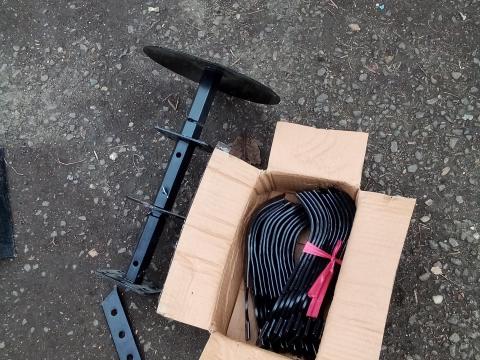 Bisonte 1000 kerti traktor újszerű állapotban tarozékokkal együtt eladó Bisonte 1000 kerti traktor újszerű állapotban tarozékokkal együtt eladó