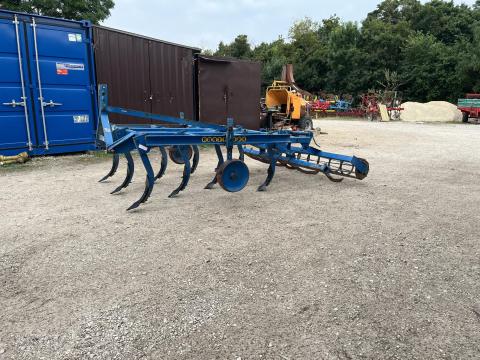 Rabewerk 9 kapás grubber eladó új késekkel, javításmentes vázszerkezettel Rabewerk 9 kapás grubber eladó új késekkel, javításmentes vázszerkezettel