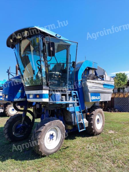 New Holland Braud SB64