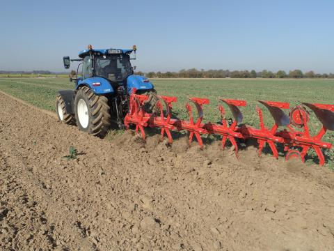 KUHN MULTI MASTER 153, 4ET fejes váltva forgató eke KUHN MULTI MASTER 153, 4ET fejes váltva forgató eke