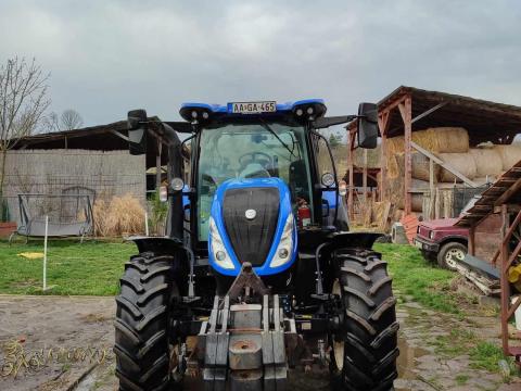 Eladó T5 New Holland Eladó T5 New Holland