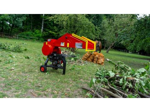 REMET RS-80 benzinmotoros ágaprító REMET RS-80 benzinmotoros ágaprító