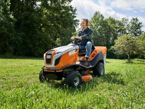 STIHL RT 5097.1 Fűnyíró traktor STIHL RT 5097.1 Fűnyíró traktor