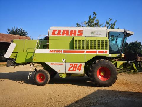 Eladó Claas Mega kombájn Eladó Claas Mega kombájn