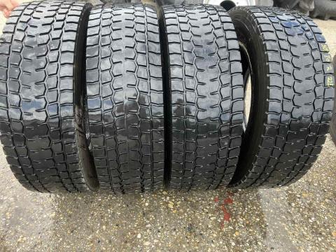 315/70R22,5 használt teherautó-abroncsok garnitúrában 315/70R22,5 használt teherautó-abroncsok garnitúrában
