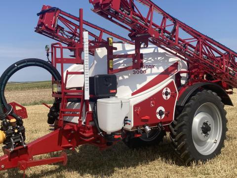 Kertitox BASICLINE 3000/18 vontatott szántóföldi permetezőgép (sebességarányos kijuttatás) Kertitox BASICLINE 3000/18 vontatott szántóföldi permetezőgép (sebességarányos kijuttatás)