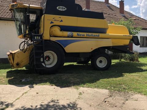 New Holland CSX7080