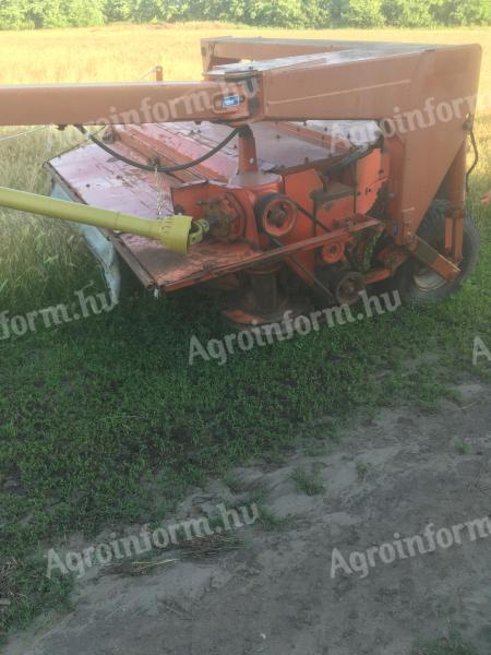 Kuhn FC300 RG kasza eladó,  hengeres szársértős