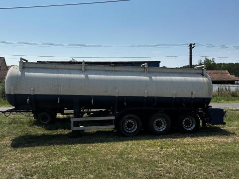Eladó 23 m³ saválló tartálykocsi