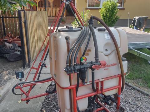 Kistraktor munkaeszközök – AGS 200 AE permetező eladó