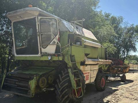 Eladó Claas Dominator 106 Eladó Claas Dominator 106