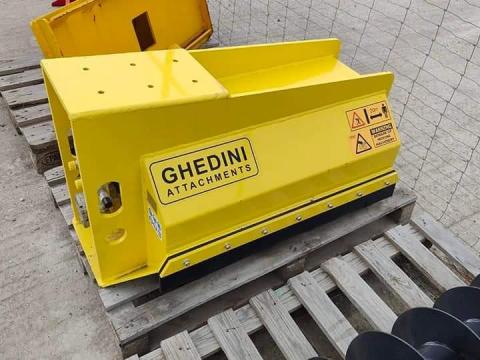 Ghedini és Sima szárzúzó akció Ghedini és Sima szárzúzó akció