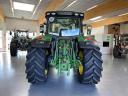 John Deere 6135 R traktor