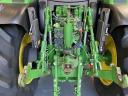 John Deere 6135 R traktor