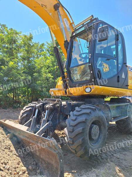 JCB JS 160W