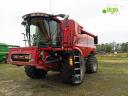 Case IH Axial Flow 7240 gabonakombájn gabonaadapterrel