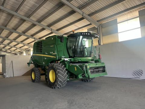 John Deere W660i HillMaster 4WD kombájn eladó aratási szezonra felkészítve eladó John Deere W660i HillMaster 4WD kombájn eladó aratási szezonra felkészítve eladó