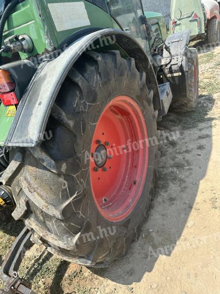 Michelin 13,6R28