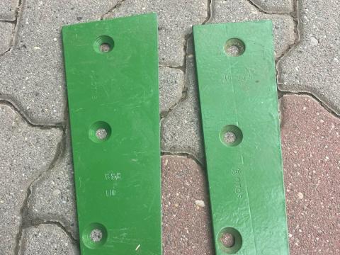 John Deere 339 kés John Deere 339 kés