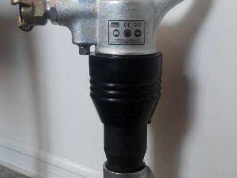 Új 9kg-os légkalapácsok raktárról elérhetőek Új 9kg-os légkalapácsok raktárról elérhetőek