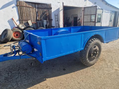 Egytengelyes pótkocsi Egytengelyes pótkocsi