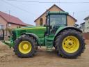 John Deere 8220