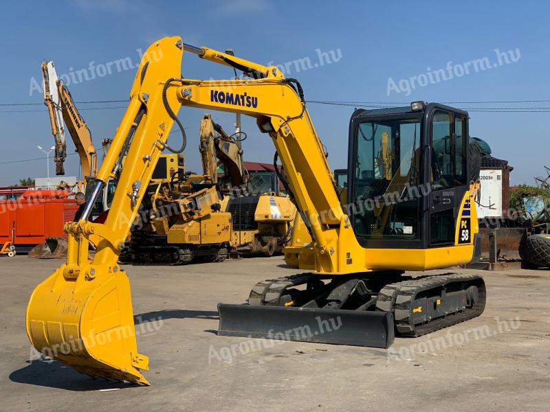 Komatsu PC58-8 gumiláncos kotró