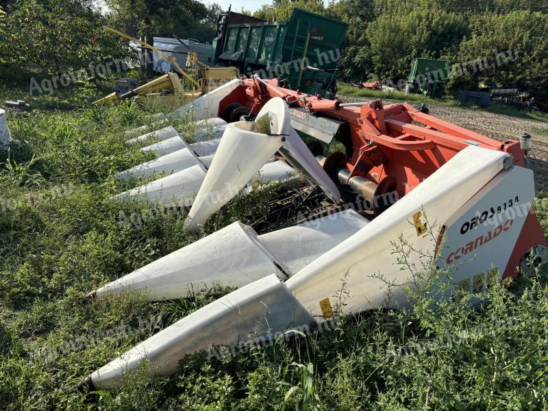Eladó Oros Cornado 8 soros csukható kukoricaadapter New Holland adaptációval