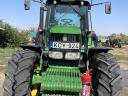 John Deere 6830