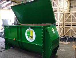 M-ROL Vízszintes takarmánykeverő,  2 tonnás