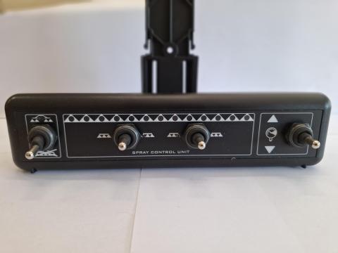 Kapcsolósor a DELTA80 és a 400S monitorhoz Kapcsolósor a DELTA80 és a 400S monitorhoz