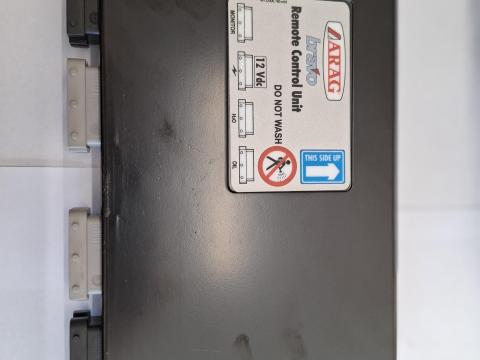 RCU vezérlődoboz 300S és 400S monitorhoz RCU vezérlődoboz 300S és 400S monitorhoz