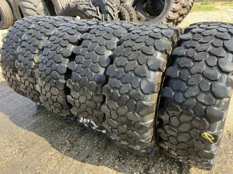365/80R20 Continental MPT81 132G 365/80R20 Continental MPT81 132G