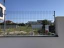Kerítéspanel betonoszlop táblás kerítés