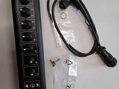 Kapcsolósor 400S monitorhoz Kapcsolósor 400S monitorhoz