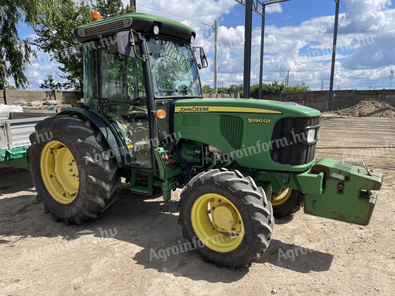 John Deere 5090 GF traktor és munkaeszközök eladók