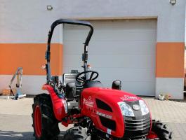 TYM - Branson 2500L traktor orrsúllyal