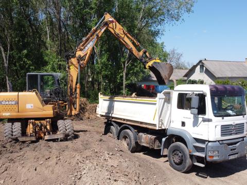 Földmunka, épületbontás, fuvarozás