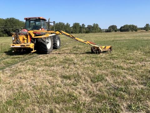 Karos rézsűzuzó Karos rézsűzuzó