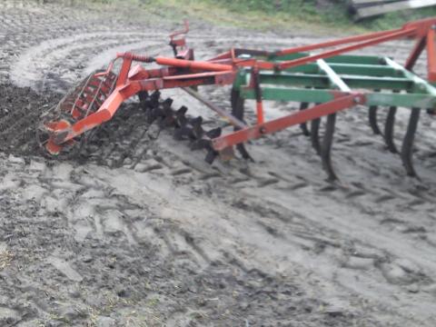 Knohe 9 kapás gruber ásóborona elmunkálóval gyári rögtörővel Knohe 9 kapás gruber ásóborona elmunkálóval gyári rögtörővel