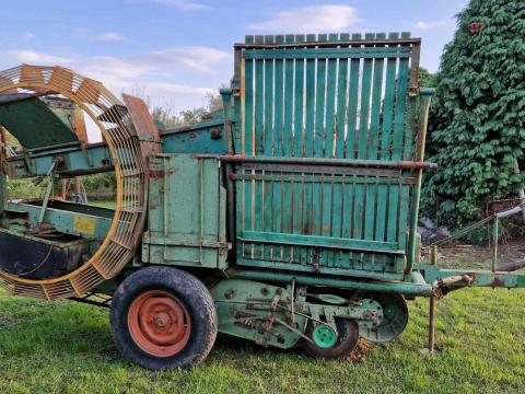 Burgonyakombájn Burgonyakombájn