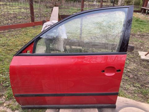 Volkswagen Passat Kombi 1998-as első ajtó Volkswagen Passat Kombi 1998-as első ajtó