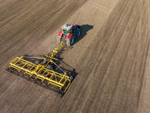 Eladó Bednar Swifter SO 8000 F magágyelőkészítő kompaktor Eladó Bednar Swifter SO 8000 F magágyelőkészítő kompaktor