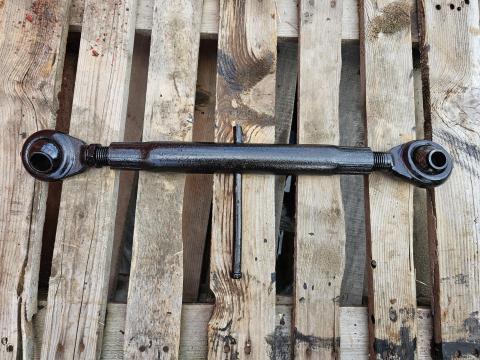 Támasztó orsó,  3.pont MTZ,  Belarus,  függesztő orsó,  feszítő rúd,  támasztó rúd Támasztó orsó,  3.pont MTZ,  Belarus,  függesztő orsó,  feszítő rúd,  támasztó rúd