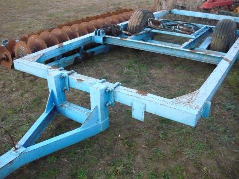 Leták 4 m-es 18 leveles V tárcsa eladó