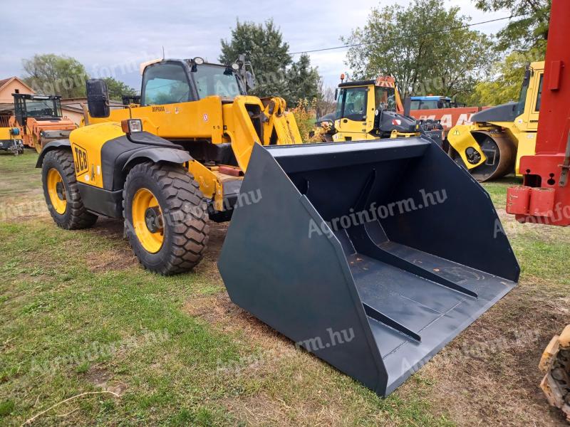 JCB 541-70 teleszkópos rakodógép