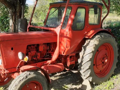 Eladó traktor,  pótkocsi stb Eladó traktor,  pótkocsi stb