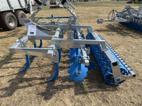 AGRIMETAL 2M GRÚBER - ROYAL TRAKTOR AGRIMETAL 2M GRÚBER - ROYAL TRAKTOR