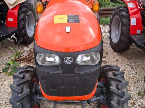 Új Kubota A211N traktor eladó Új Kubota A211N traktor eladó