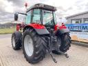 Massey Ferguson 5713S Dyna6 traktor